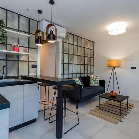 Capitis In The Centre Two Units- With A Private Pool & Balcony With Spectacular View-no Pool Hvar Town