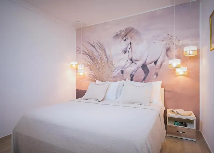 Capitis In The Centre - Private Pool & Balcony With Spectacular View-no Pool *