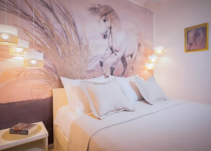 Capitis In The Centre - Private Pool & Balcony With Spectacular View-no Pool