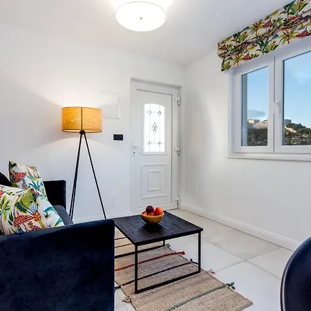 Villa Capitis In The Centre - Private Pool Villa & Balcony Apartment With Spectacular View-No Pool