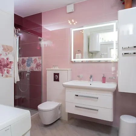 Apartament Villa Capitis In The Centre - Private Pool Villa & Balcony Apartment With Spectacular View-No Pool