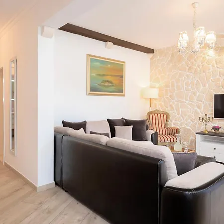 Capitis In The Centre - Private Pool & Balcony With Spectacular View-no Pool Daire