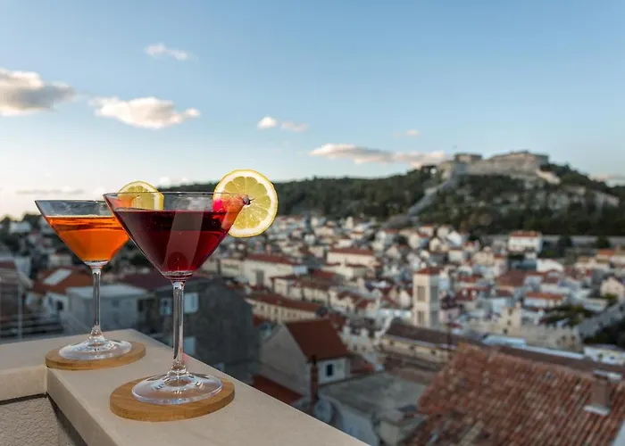 Capitis In The Centre - Private Pool & Balcony With Spectacular View-no Pool Apartment