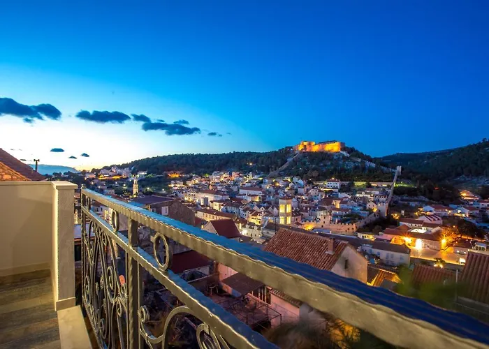 Capitis In The Centre - Private Pool & Balcony With Spectacular View-no Pool Appartement *