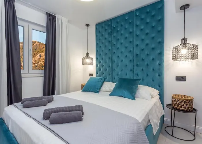 Capitis In The Centre - Private Pool & Balcony With Spectacular View-no Pool *