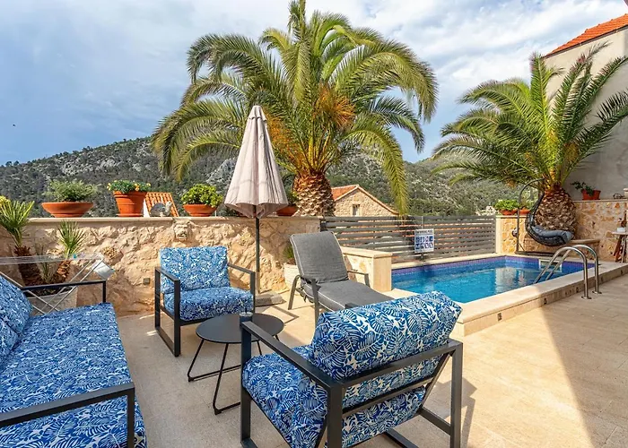 Capitis In The Centre - Private Pool & Balcony With Spectacular View-no Pool Apartment Hvar Town