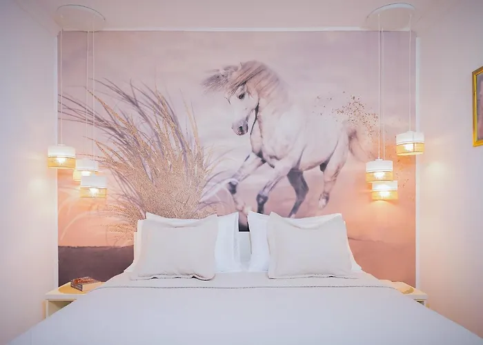 Capitis In The Centre - Private Pool & Balcony With Spectacular View-no Pool