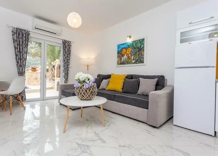 Capitis In The Centre - Private Pool & Balcony With Spectacular View-no Pool * Hvar Town