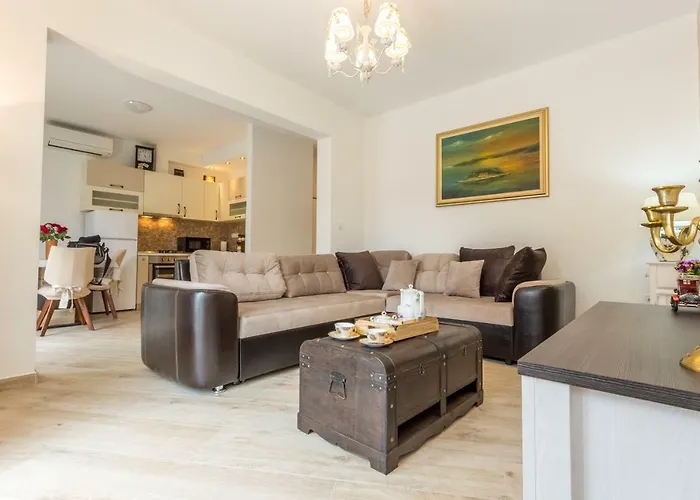 Appartement Capitis In The Centre - Private Pool & Balcony With Spectacular View-no Pool Hvar Town