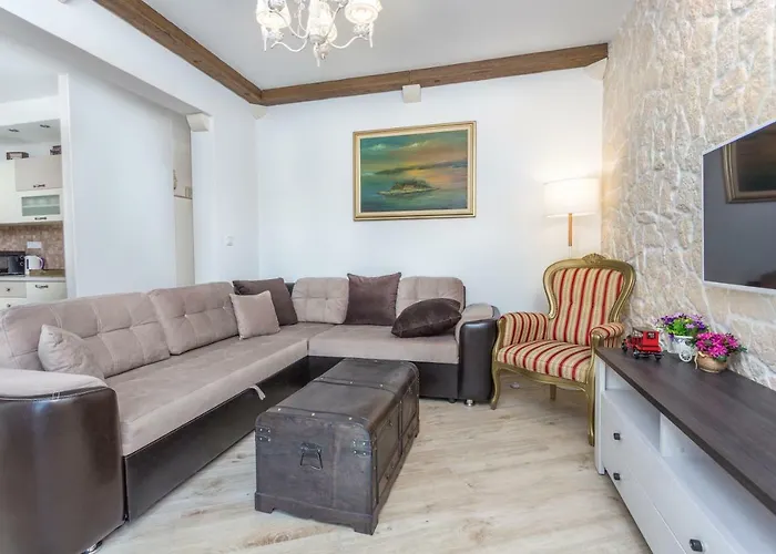 Appartement Capitis In The Centre - Private Pool & Balcony With Spectacular View-no Pool