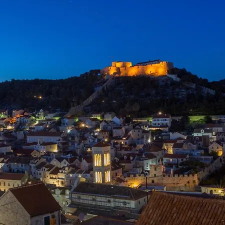 Appartamento Capitis In The Centre Two Units- With A Private Pool & Balcony With Spectacular View-no Pool *