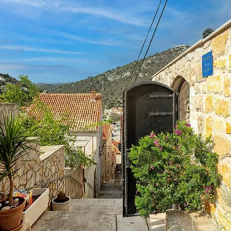 Capitis In The Centre - Private Pool & Balcony With Spectacular View-no Pool *