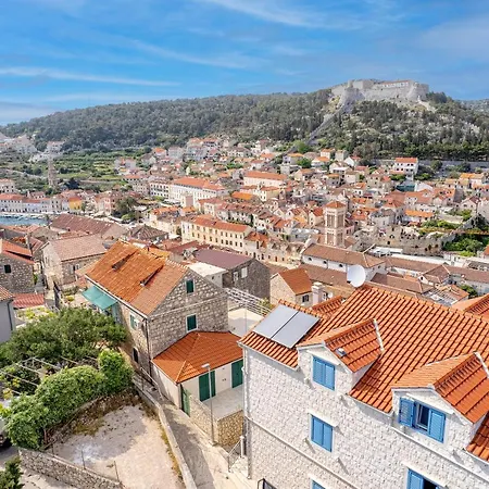 Capitis In The Centre - Private Pool & Balcony With Spectacular View-no Pool