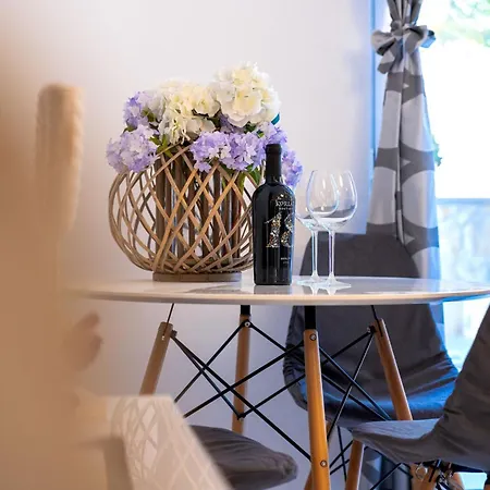 Capitis In The Centre Two Units- With A Private Pool & Balcony With Spectacular View-no Pool Appartamento Hvar Town